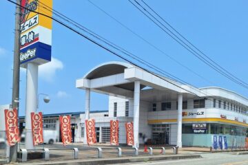 富山市新庄本町に自動車用品店『ジェームス 富山新庄店』がオープンしてる。綾田町からの移転。