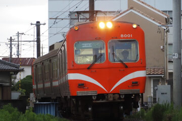 車窓が特殊すぎる!? 私鉄の「殺風景を楽しむ電車」とは？ 終点もちょっとヘン！ – (2)