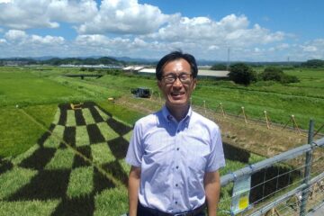 菊川市の田んぼアートを見学 <b>小山</b>展弘 – <b>小山</b>のぶひろ（コヤマノブヒロ） – 選挙ドットコム
