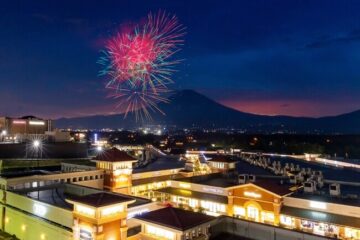 <b>御殿場</b>アウトレットの夏祭り「Gotemba Night!! 2025」打ち上げ花火や屋台フード – アットエス