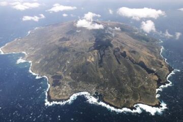三宅島、警戒レベル１に – 京都新聞