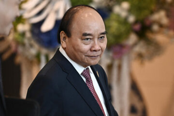 フック元国家主席らの党役職解任 – 富士山経済新聞