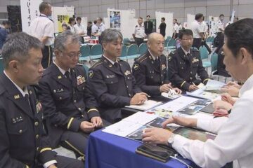 再就職支援に 退職予定の自衛隊員を対象に合同企業説明会が札幌で開かれる（HTB北海道 …