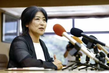 定例記者会見する静岡県<b>伊東市</b>の田久保真紀市長＝28日午前 – スポニチ Sponichi Annex