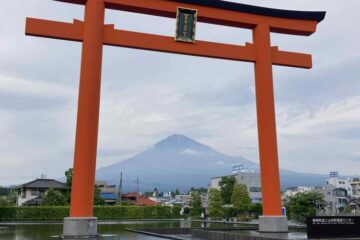 これは絶対に旨い「富士山グルメ」4選 ご当地グルメの傑作「富士宮やきそば」と“昭和遺産級”の駅 …