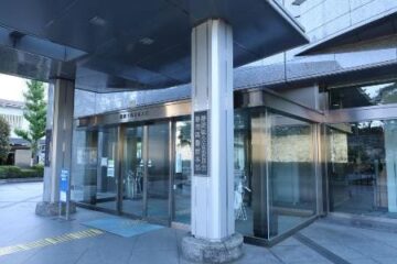 静岡で海水浴の事故相次ぐ – 中国新聞デジタル
