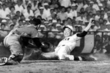 【昭和34年】丸善、<b>富士</b>鉄釜石降し初優勝 都市対抗野球 黒獅子旗松山に輝く – 愛媛新聞ONLINE