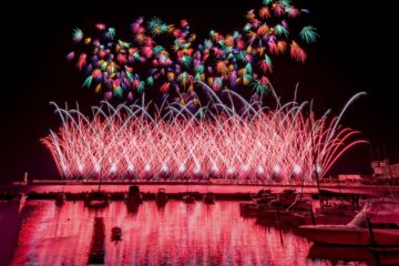 夜空と海に咲く大輪の華！8月の<b>熱海</b>海上花火大会は計4回開催 – Risvel