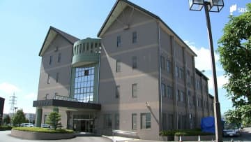 畑でトウモロコシを1本盗み農家の男性を突き飛ばしたか 78歳無職の男を事後強盗容疑で逮捕 …
